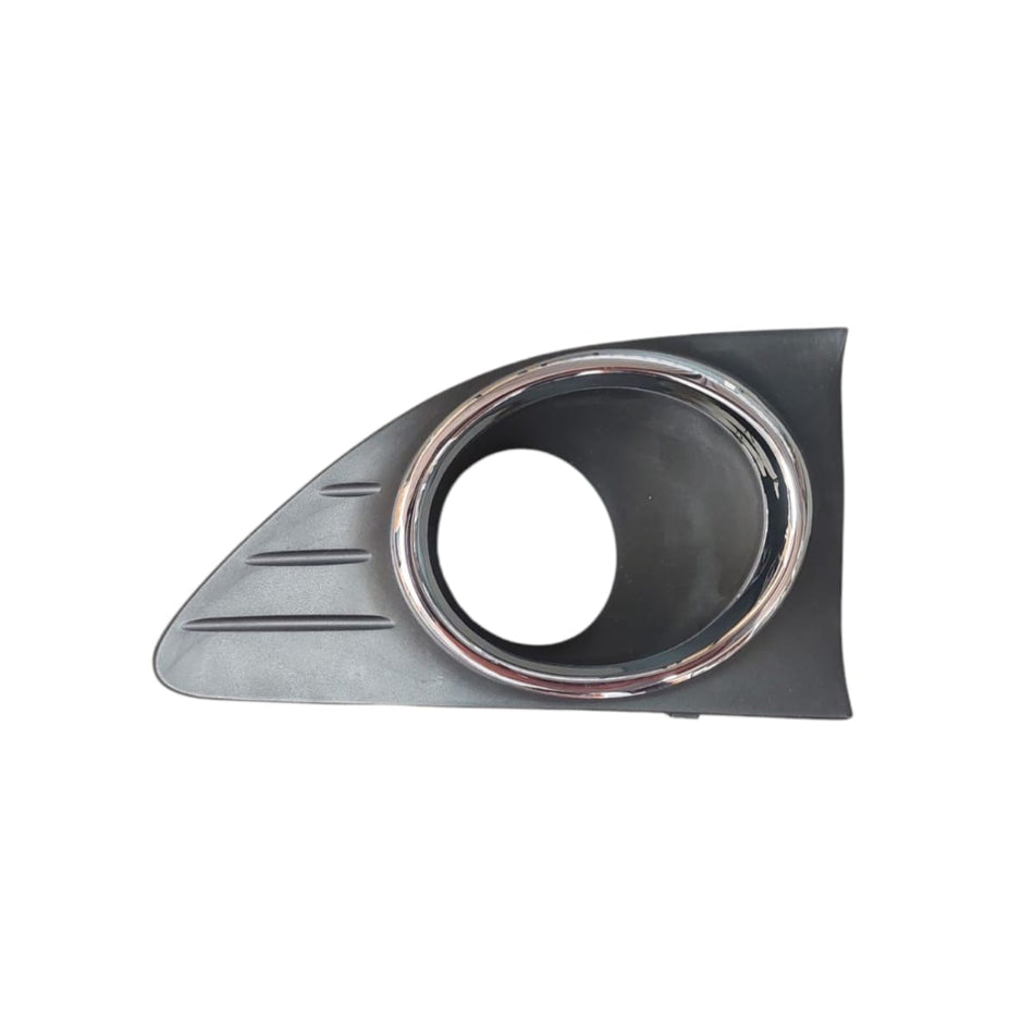 Set tapa neblinero derecho con hoyo + bisel cromado New Symbol 1.6 K7M 2015-2017