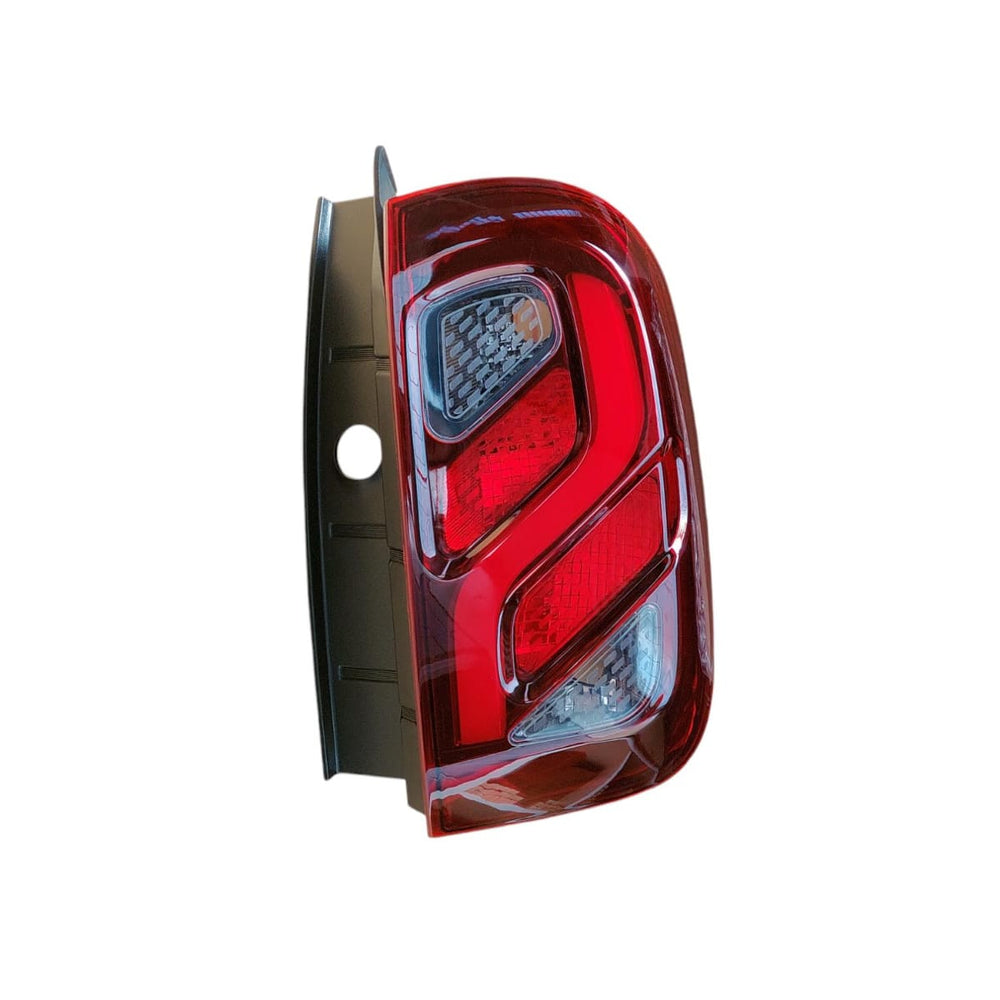 Farol trasero Derecho Duster 1.6 K4M 2015-2019