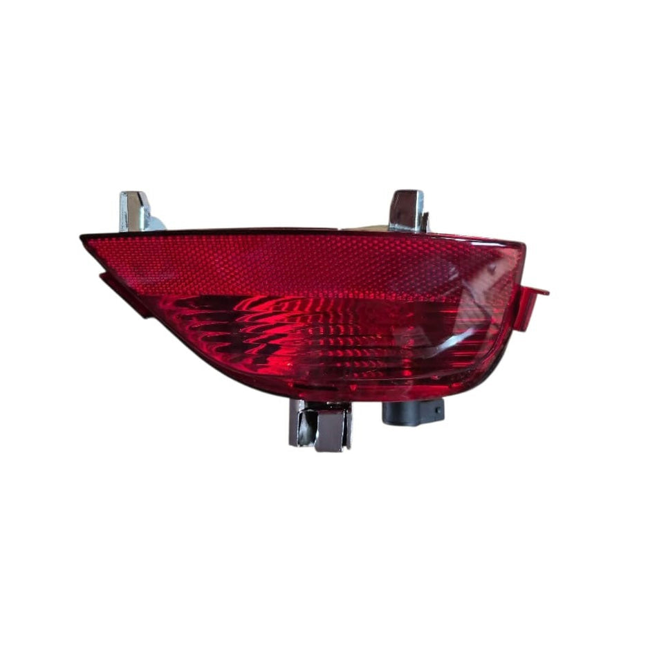 Neblinero trasero derecho Duster 1.6 H4M 2021-2024